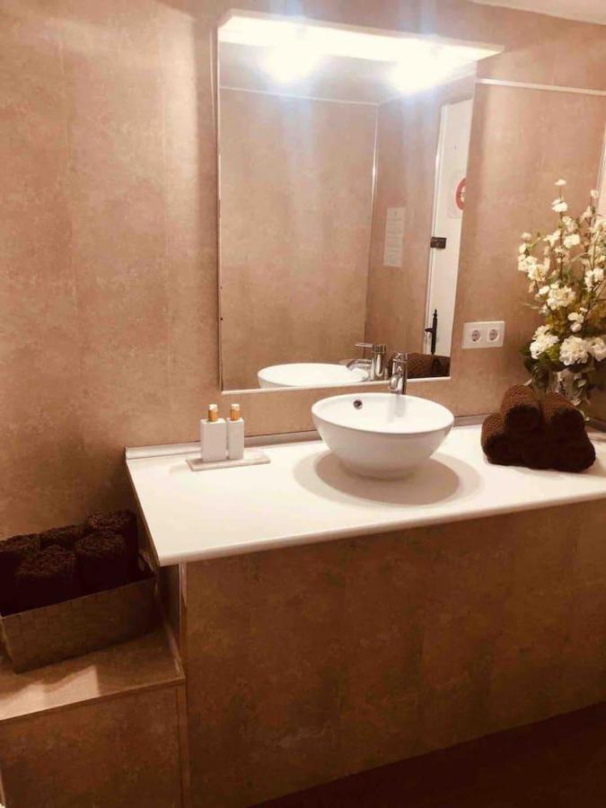 Lovely 2 Bed Apartment In Alcalalí エクステリア 写真