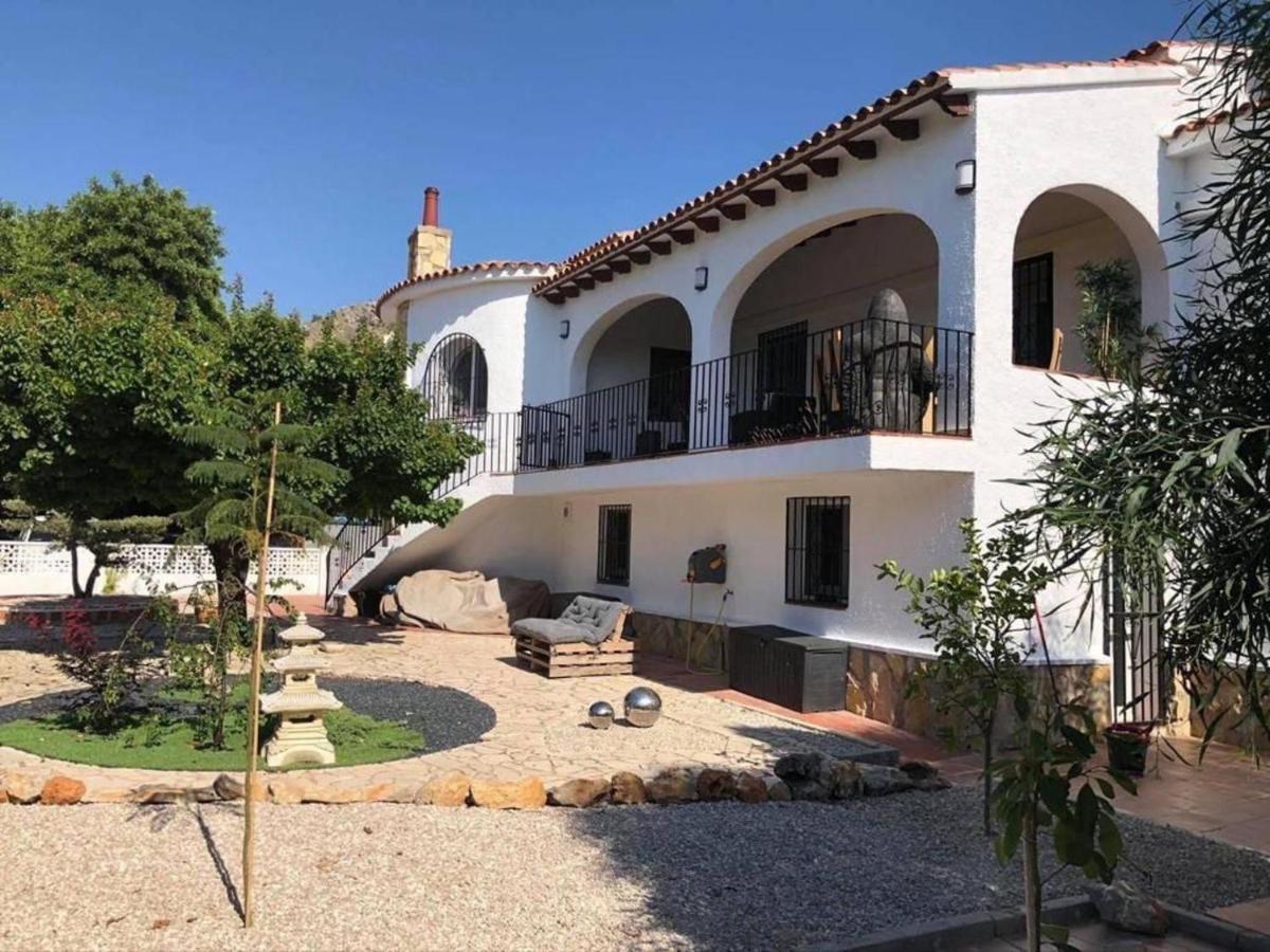 Lovely 2 Bed Apartment In Alcalalí エクステリア 写真