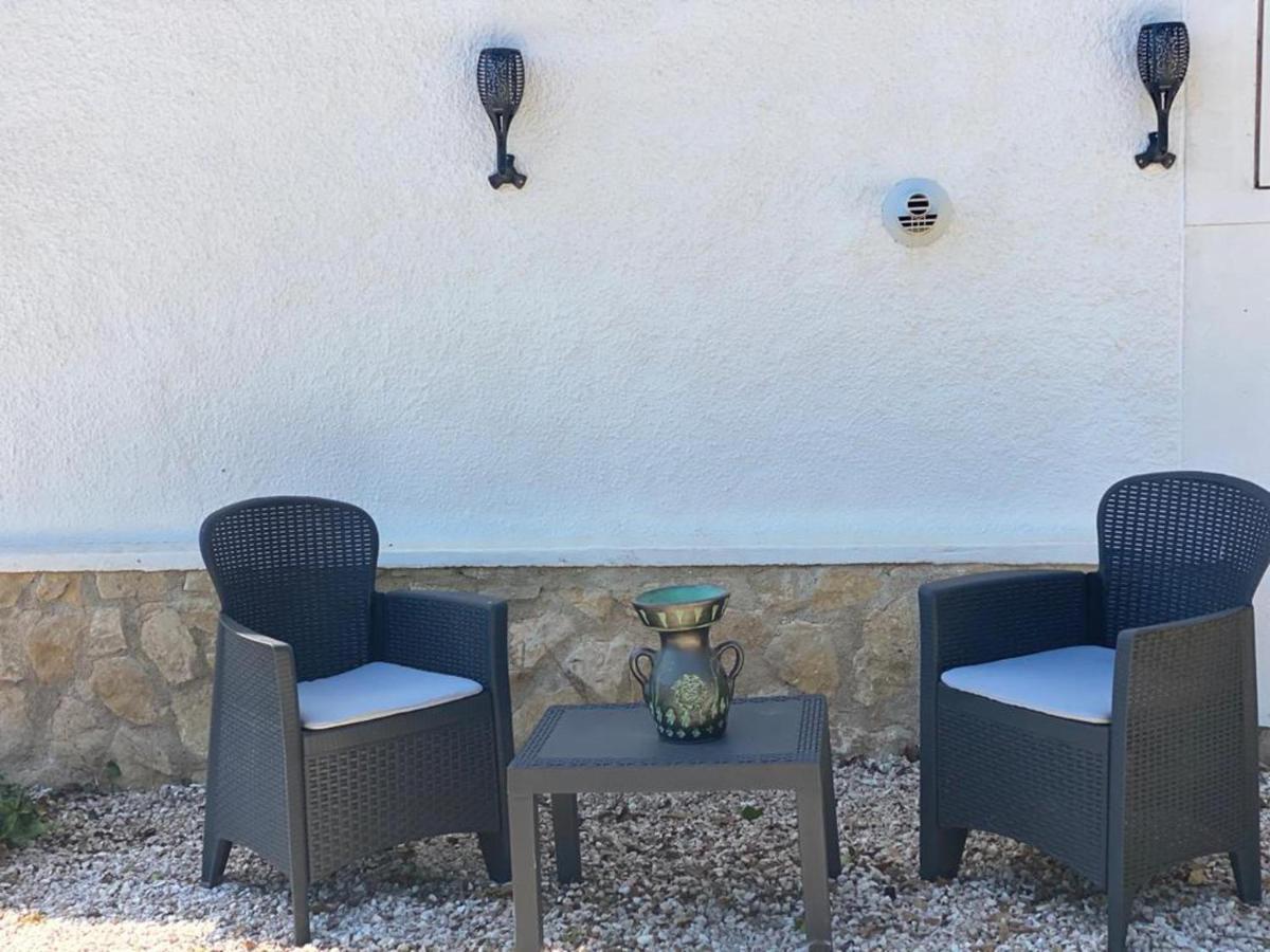Lovely 2 Bed Apartment In Alcalalí エクステリア 写真
